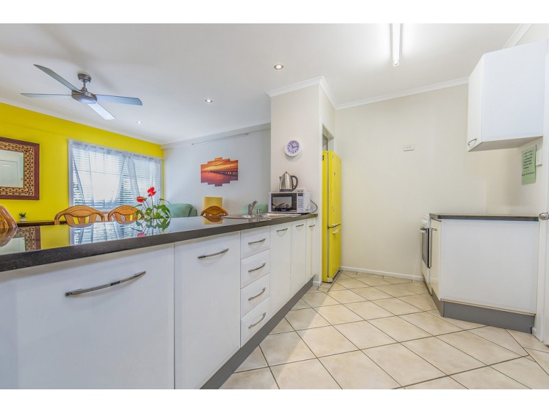 8 Gilpin St, Shorncliffe QLD 4017