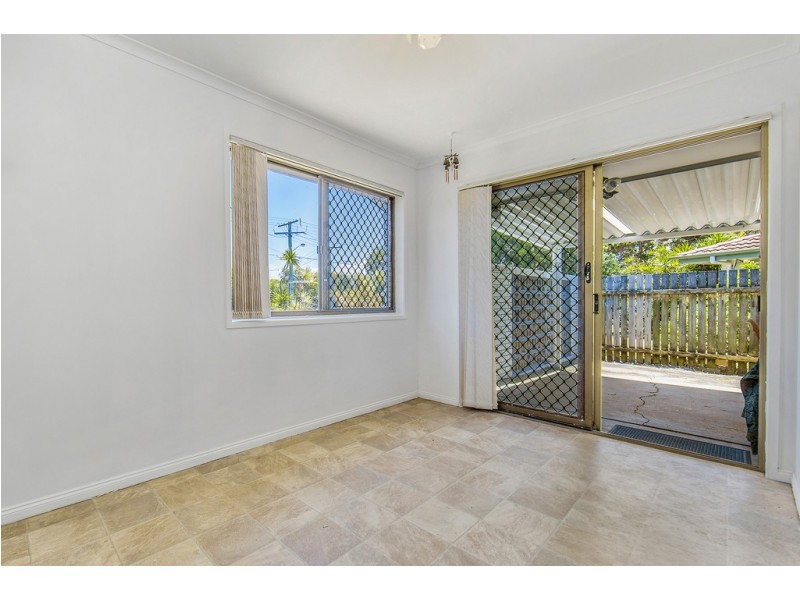 16 Hodges St, Redcliffe QLD 4020