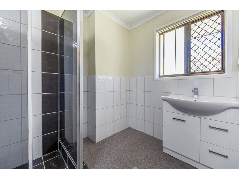 16 Hodges St, Redcliffe QLD 4020