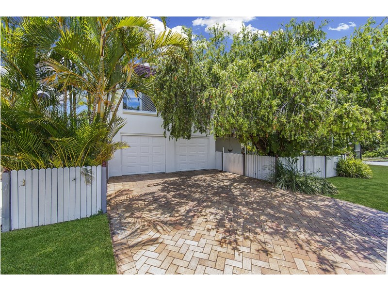 2 Joanna Street, Clontarf QLD 4019