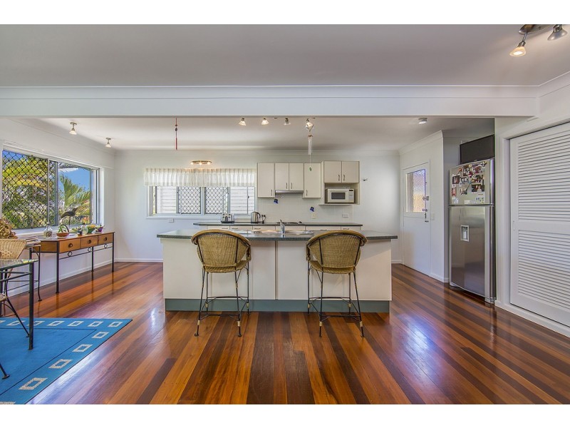 2 Joanna Street, Clontarf QLD 4019