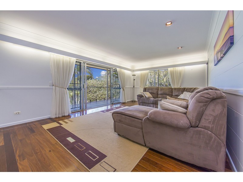 2 Joanna Street, Clontarf QLD 4019