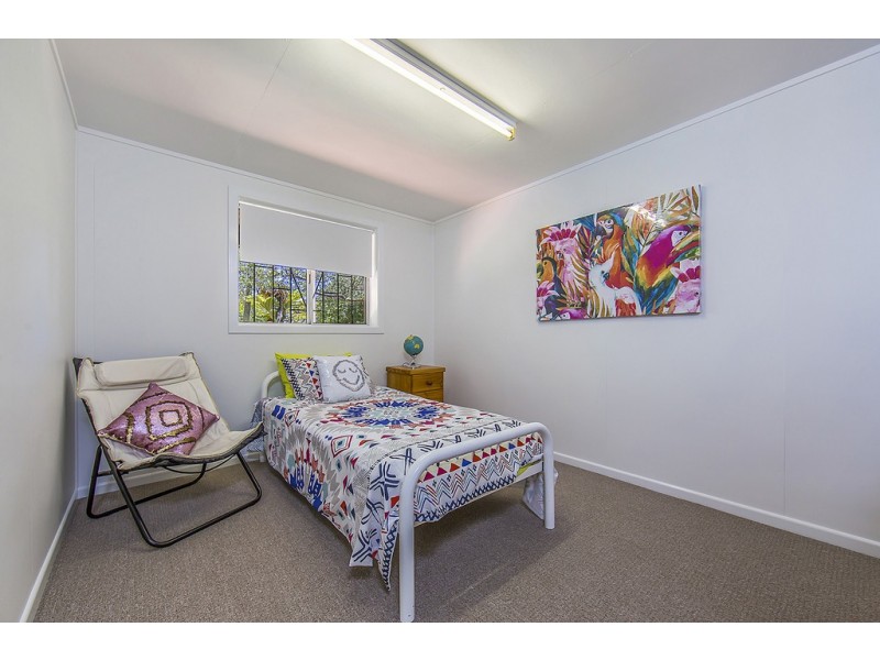 2 Joanna Street, Clontarf QLD 4019