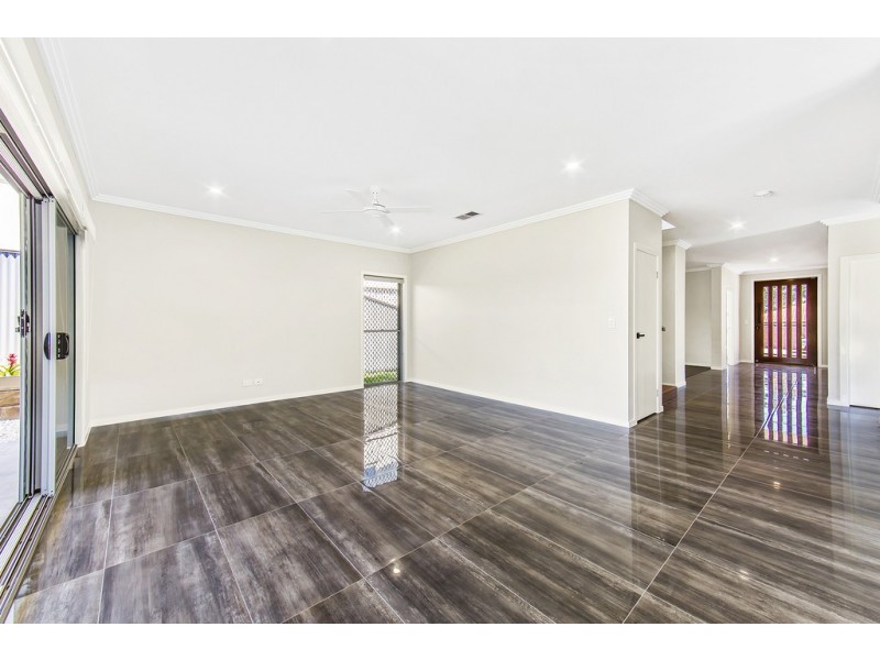 38 Kurumba St, Kippa-ring QLD 4021