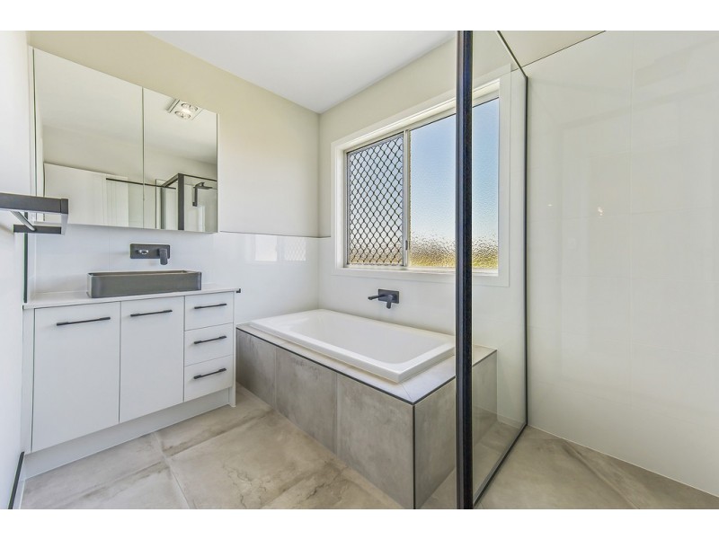 38 Kurumba St, Kippa-ring QLD 4021