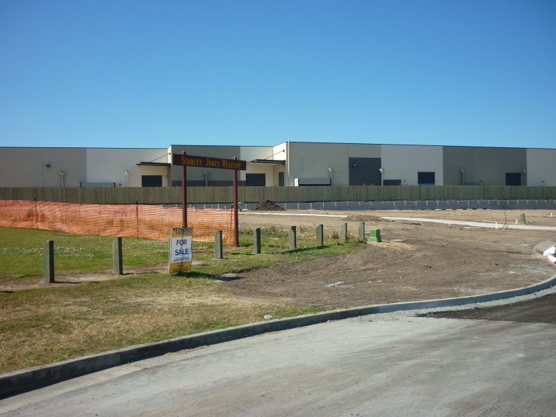 1-24 Hubner Drive, Rothwell QLD 4022