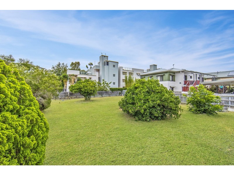 20 BELVEDERE STREET, Clontarf QLD 4019