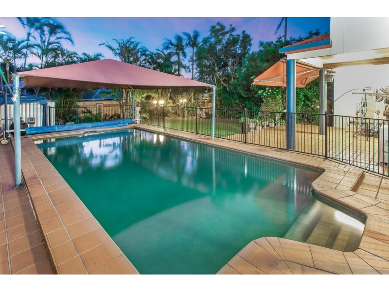 19 Pinewood Street, Redcliffe QLD 4020