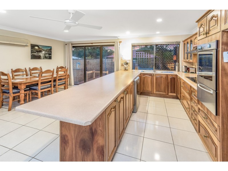 19 Pinewood Street, Redcliffe QLD 4020