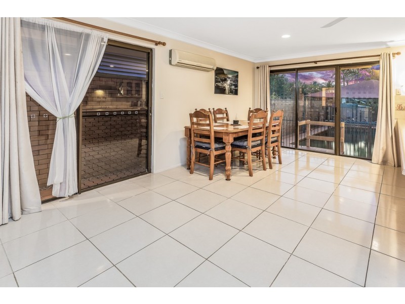 19 Pinewood Street, Redcliffe QLD 4020