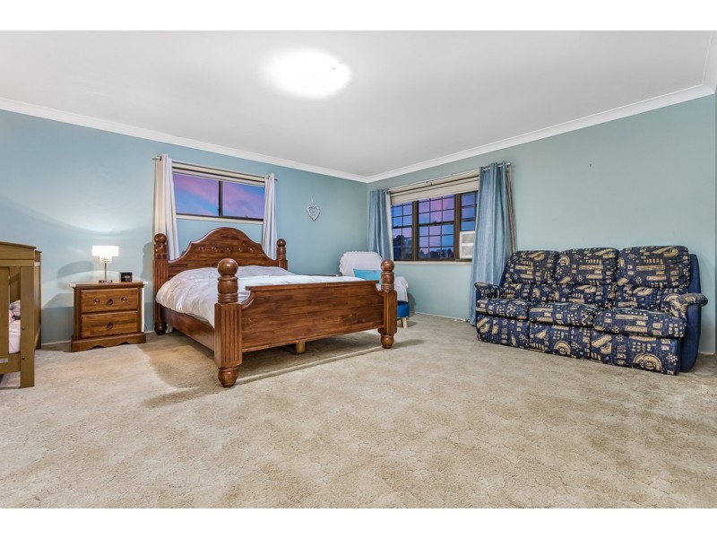 19 Pinewood Street, Redcliffe QLD 4020