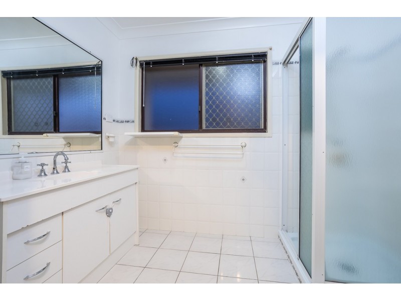 19 Pinewood Street, Redcliffe QLD 4020