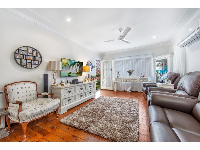 64 Sutton St, Redcliffe QLD 4020