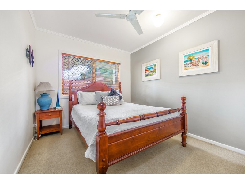 64 Sutton St, Redcliffe QLD 4020