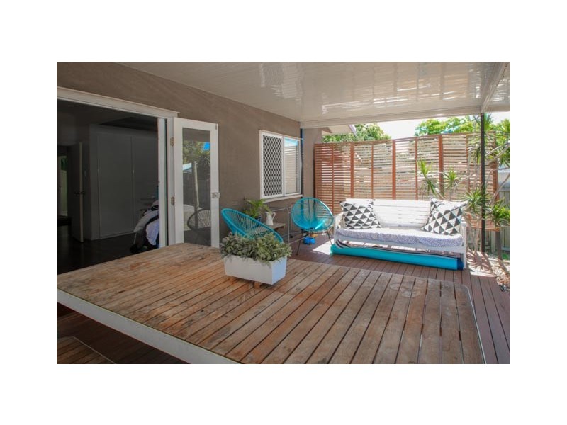 54 Bell St, Clontarf QLD 4019