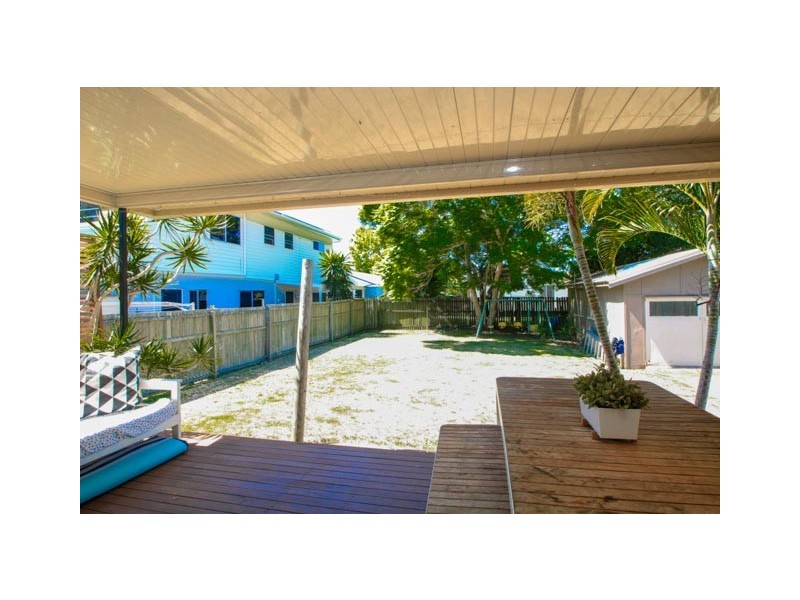 54 Bell St, Clontarf QLD 4019