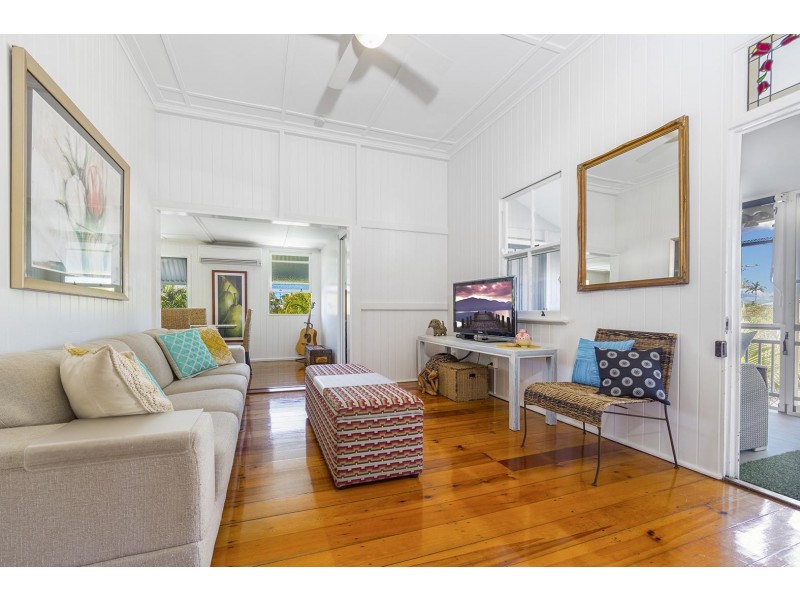73 Kate St, Woody Point QLD 4019