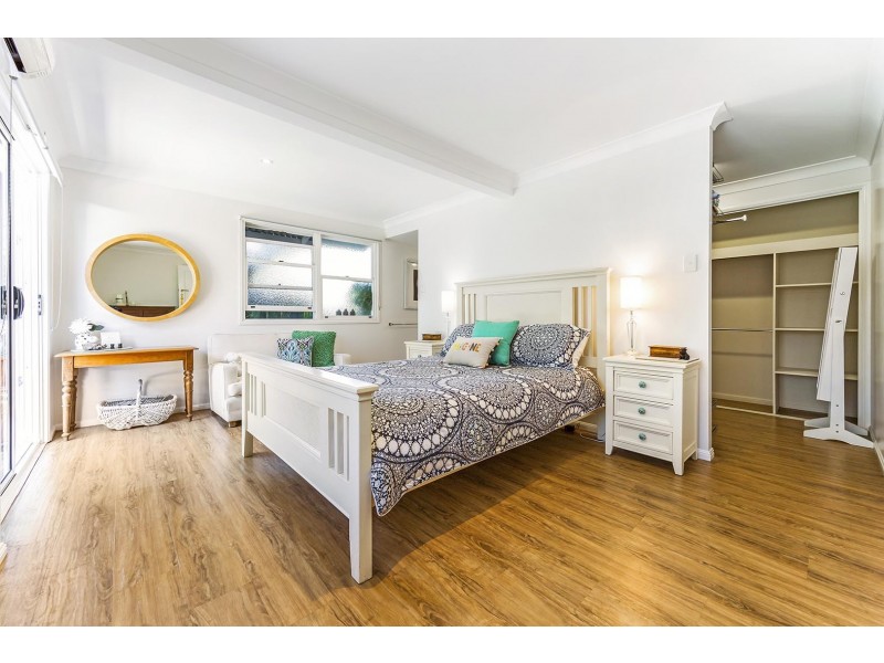 73 Kate St, Woody Point QLD 4019