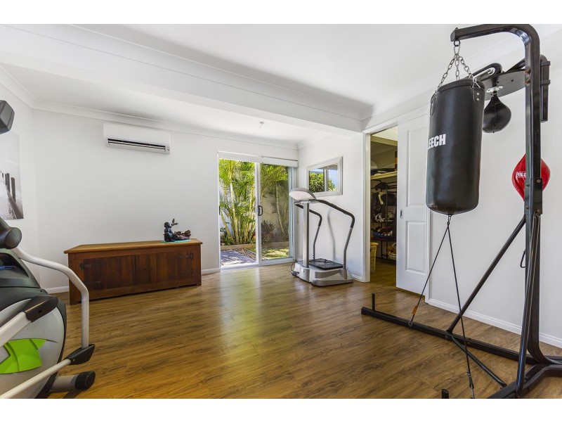 73 Kate St, Woody Point QLD 4019