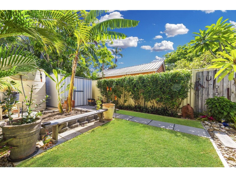 73 Kate St, Woody Point QLD 4019