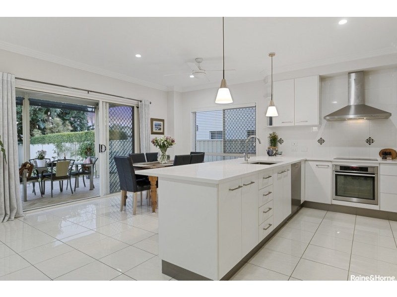 36 Macdonnell Rd, Margate QLD 4019