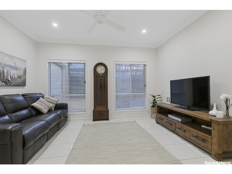 36 Macdonnell Rd, Margate QLD 4019