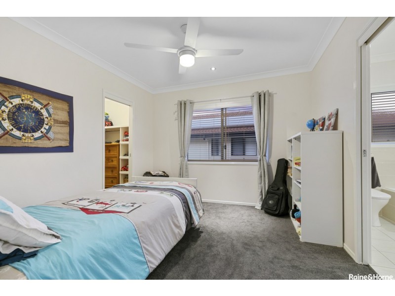 36 Macdonnell Rd, Margate QLD 4019
