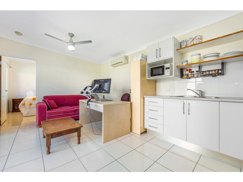 36 Macdonnell Rd, Margate QLD 4019