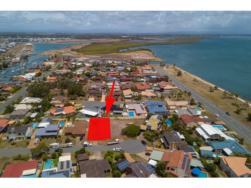 9 Gretel Court, Newport QLD 4020