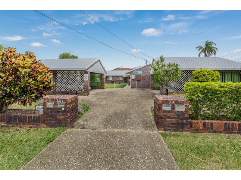 2/51 Ellen St, Woody Point QLD 4019