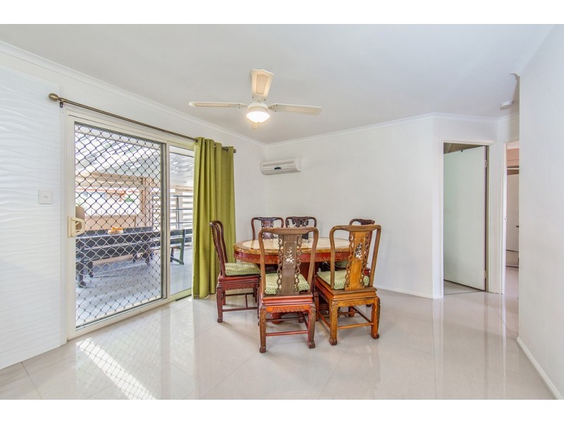 33 Xanadu Cres, Rothwell QLD 4022