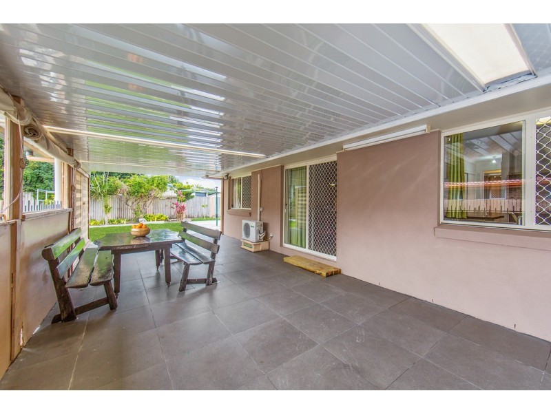 33 Xanadu Cres, Rothwell QLD 4022