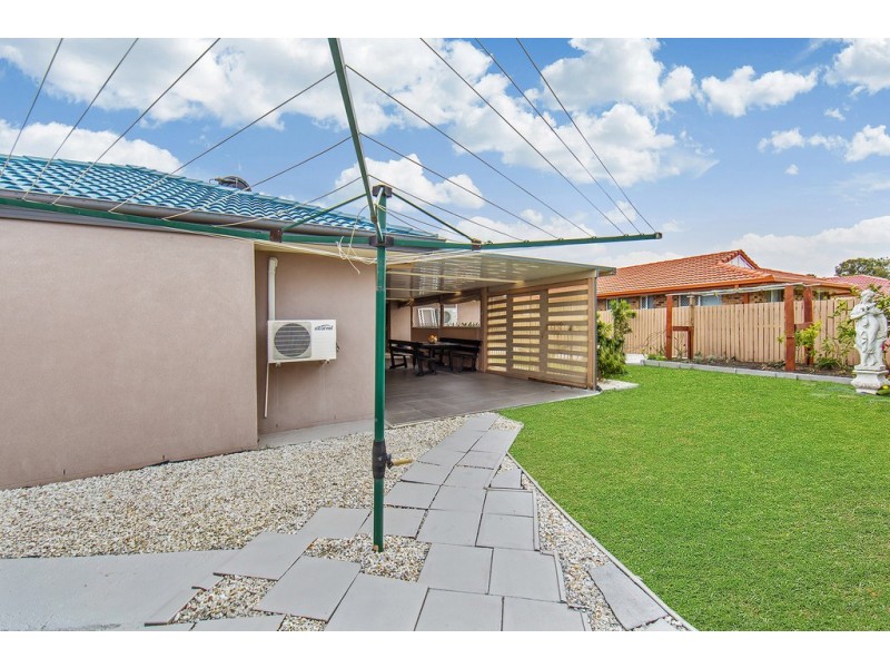 33 Xanadu Cres, Rothwell QLD 4022