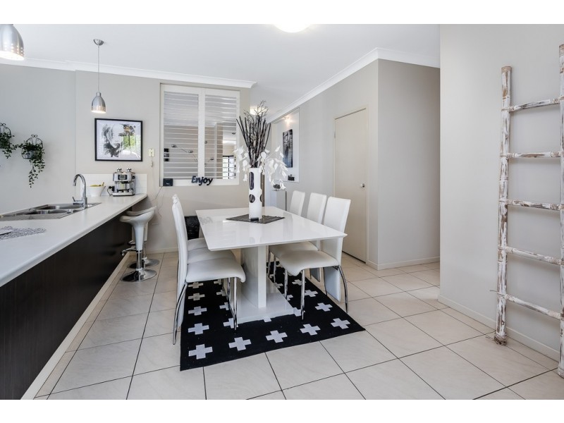 6 QUOLL CRT, North Lakes QLD 4509