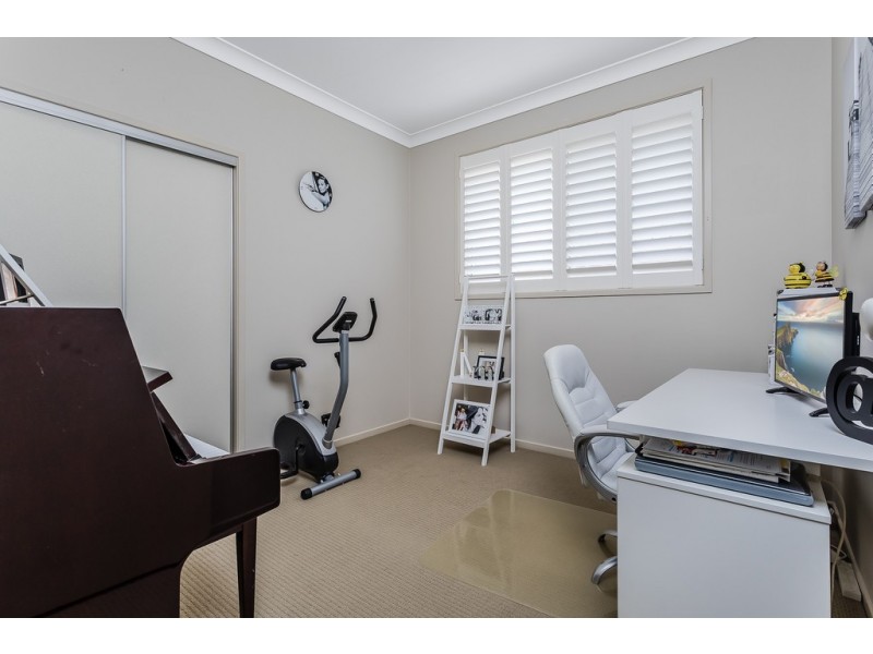6 QUOLL CRT, North Lakes QLD 4509
