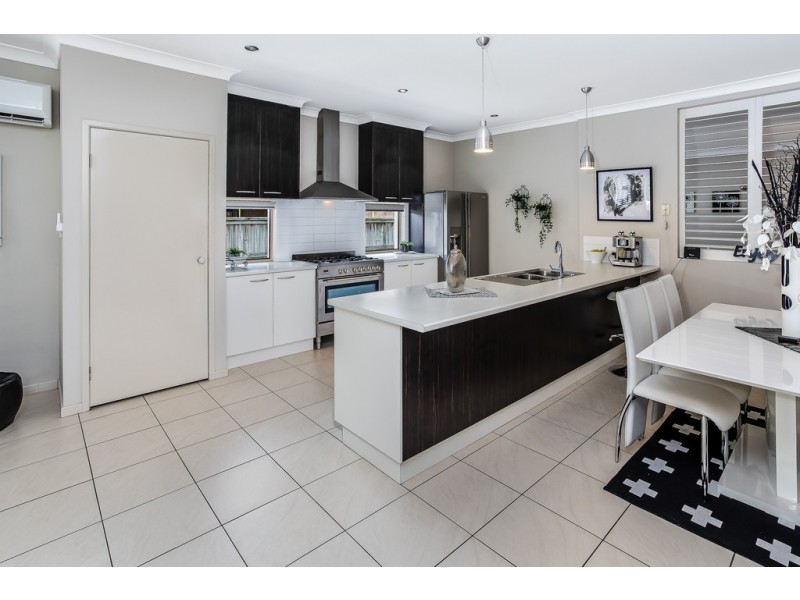 6 QUOLL CRT, North Lakes QLD 4509
