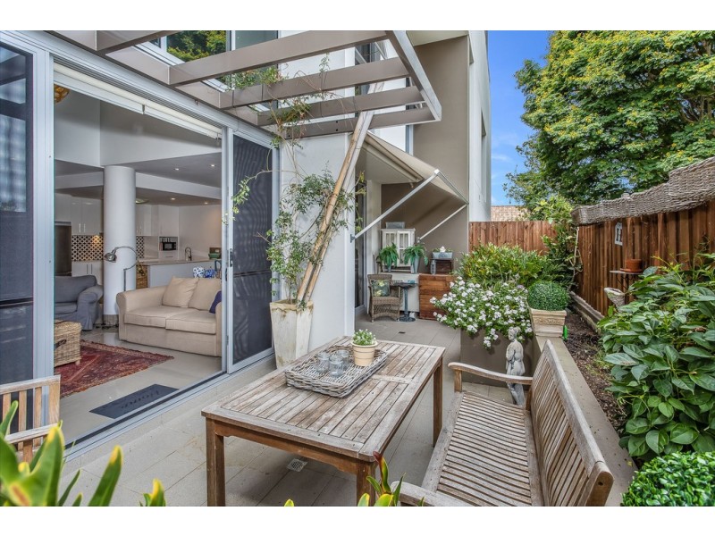 2/23 Albert St, Margate QLD 4019