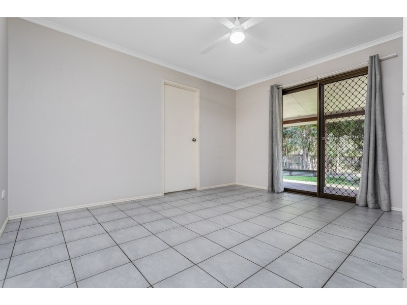 7 Banksia Crt, Rothwell QLD 4022