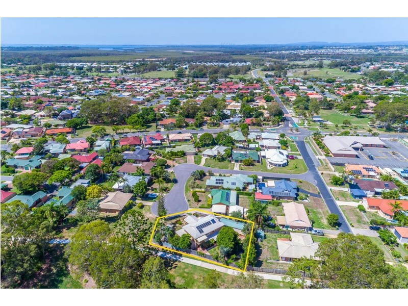 7 Banksia Crt, Rothwell QLD 4022