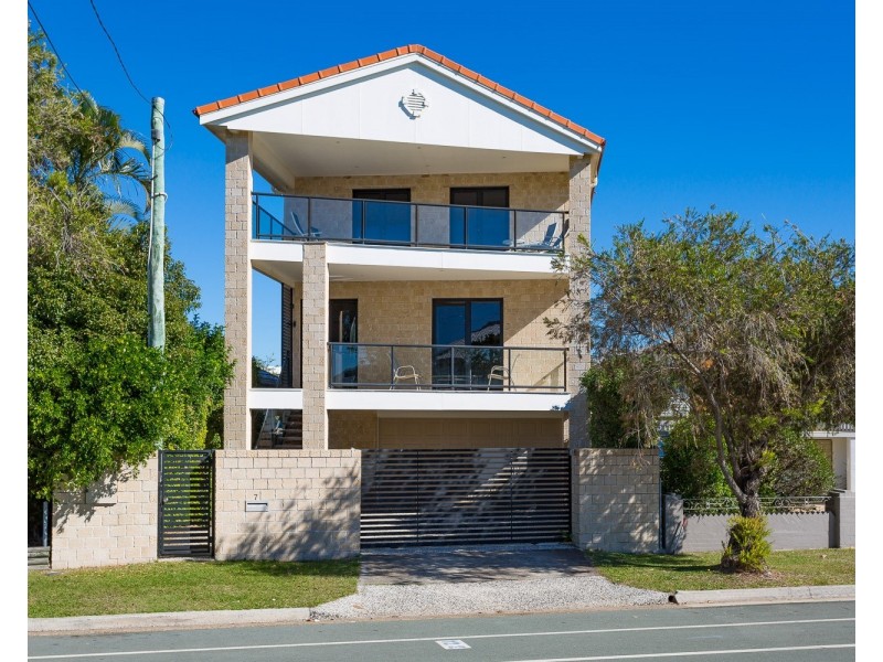 7 Fortune St, Scarborough QLD 4020