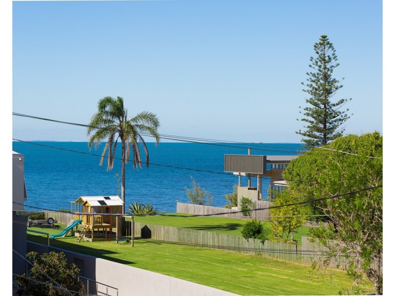 7 Fortune St, Scarborough QLD 4020