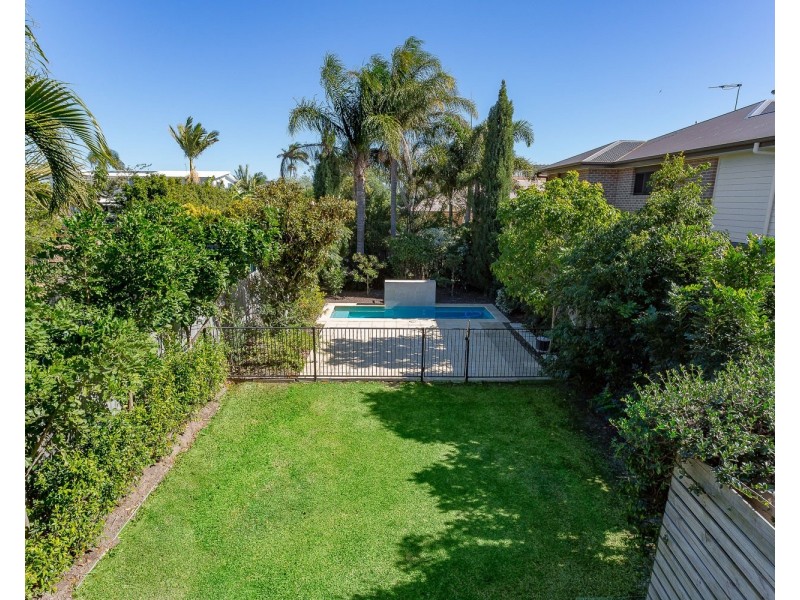 7 Fortune St, Scarborough QLD 4020