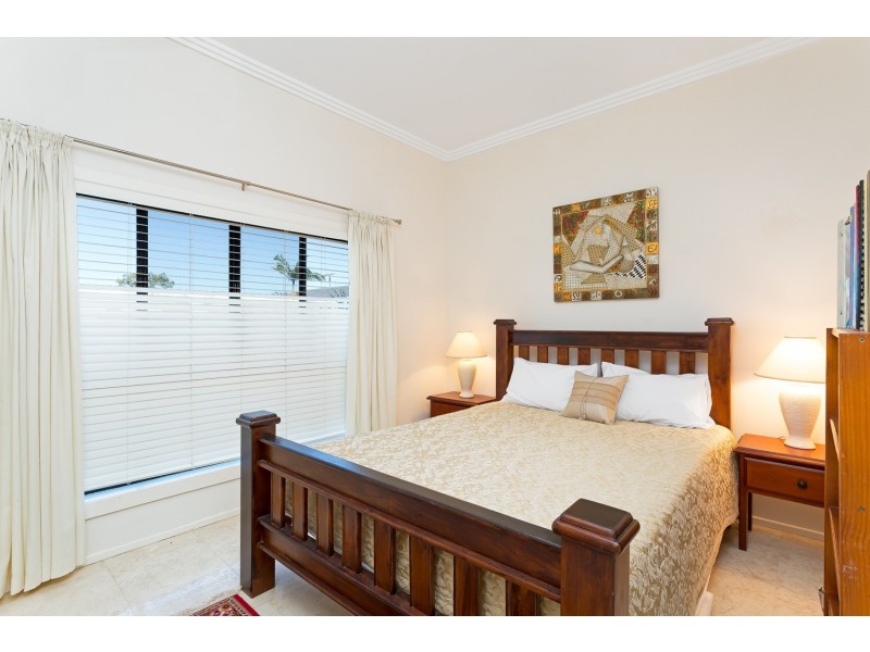 7 Fortune St, Scarborough QLD 4020