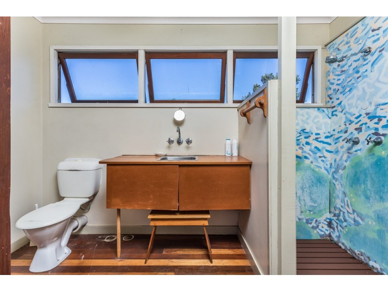 89 Flinders Pde, Scarborough QLD 4020