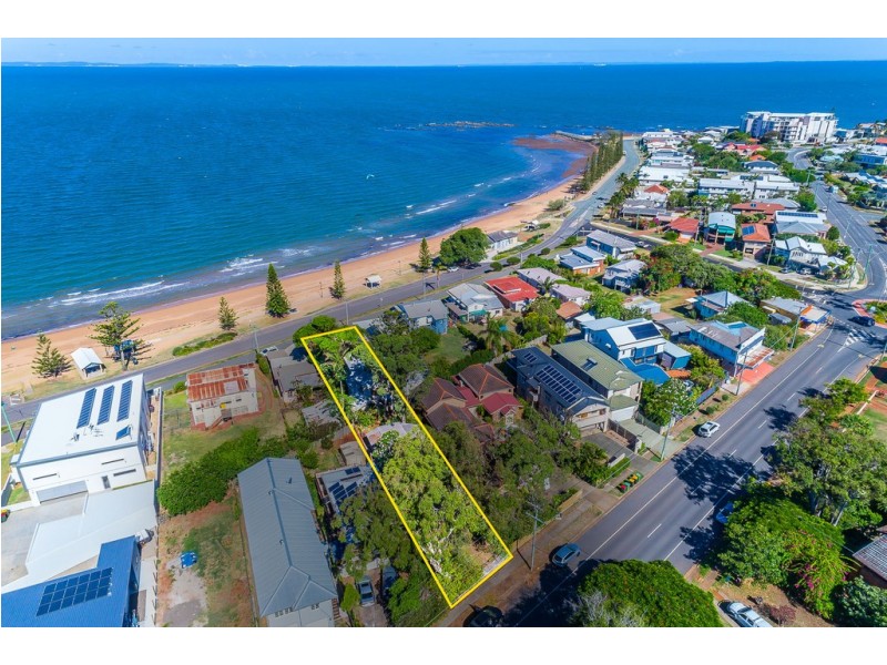 89 Flinders Pde, Scarborough QLD 4020