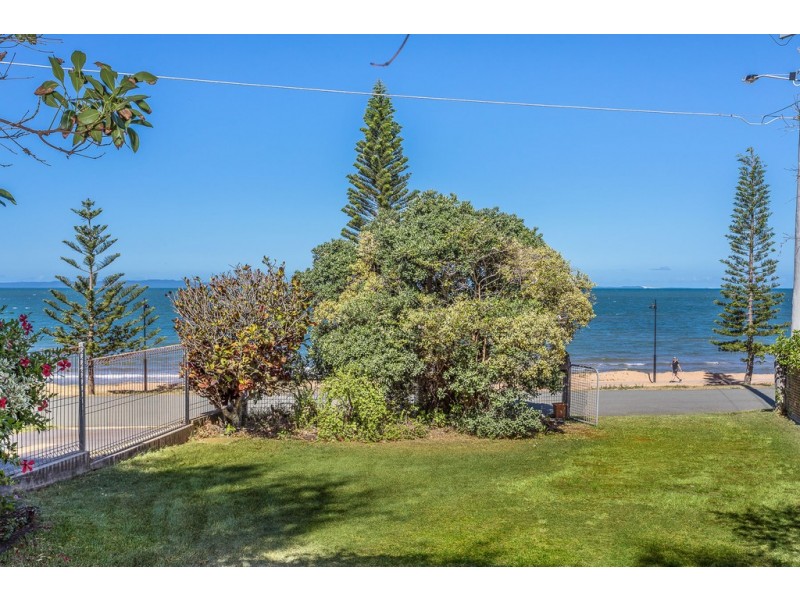 89 Flinders Pde, Scarborough QLD 4020