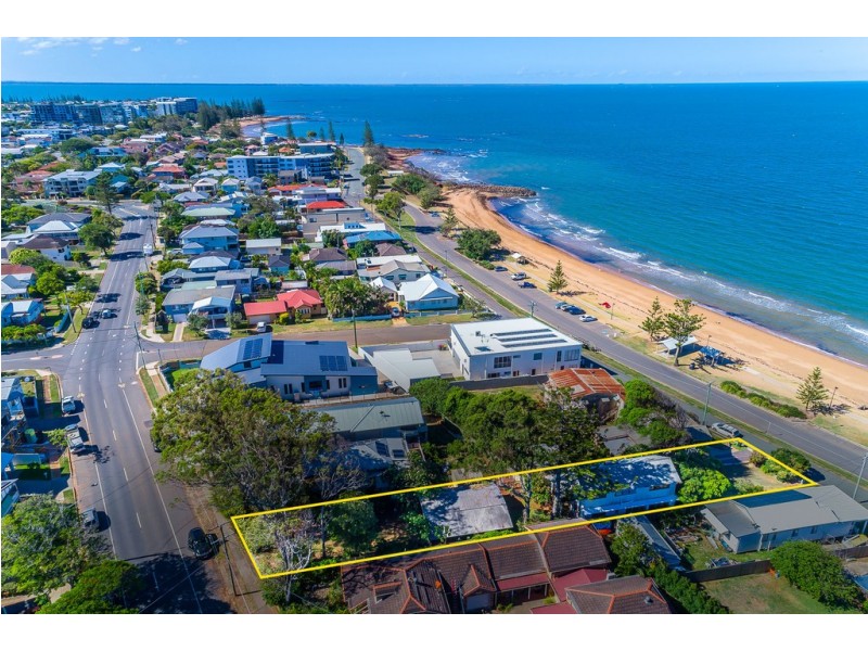 89 Flinders Pde, Scarborough QLD 4020