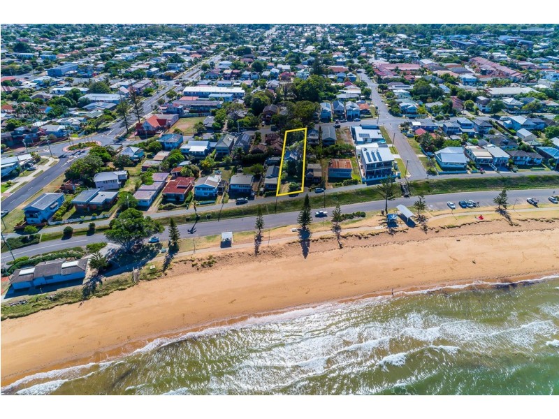 89 Flinders Pde, Scarborough QLD 4020