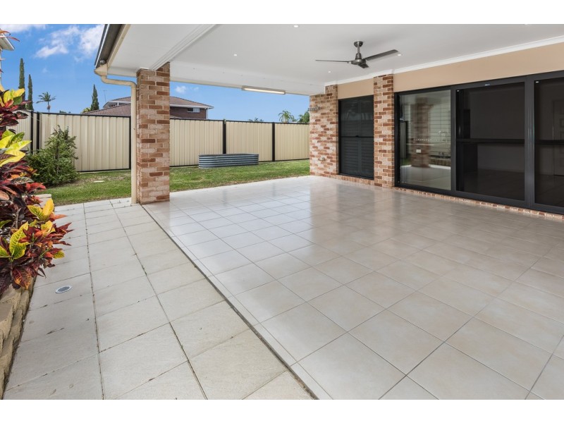 17A OAKMONT STREET, Rothwell QLD 4022