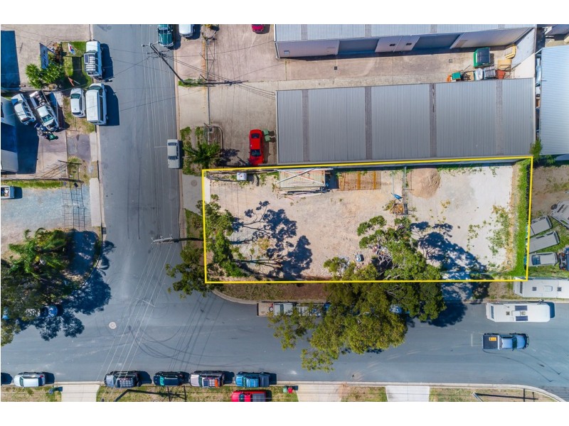 2 Tubbs St, Clontarf QLD 4019